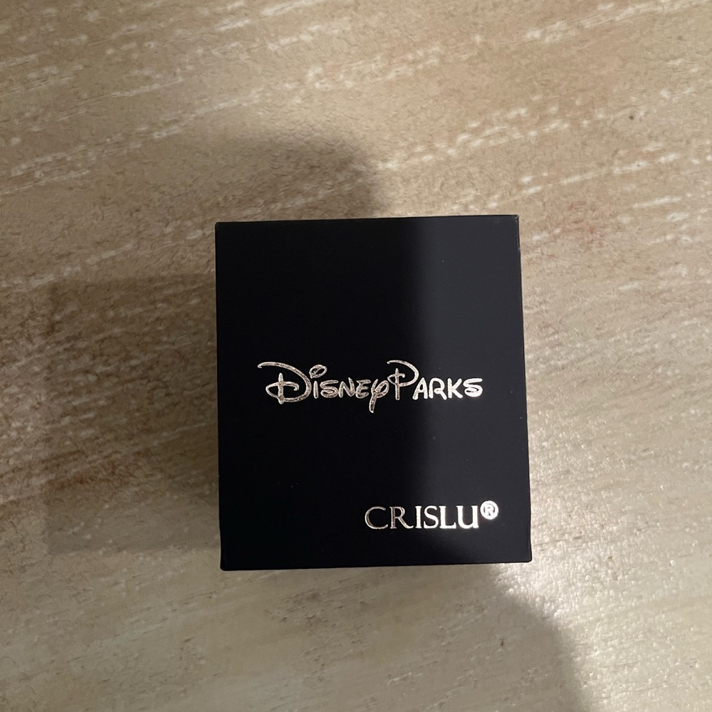 Crislu Mickey Gold Pearl Stud Earrings - Picture 3 of 3